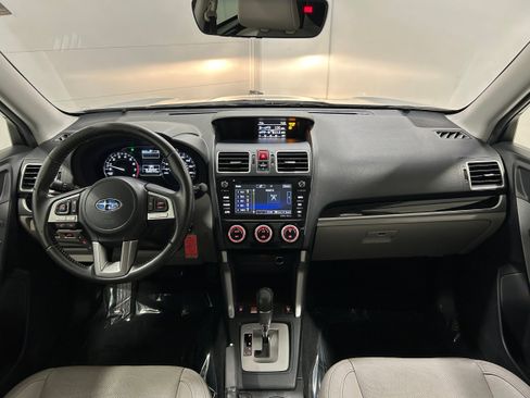 Used 2017 Subaru Forester 2.5i Limited AWD/4WD image 12