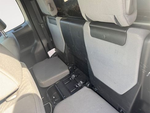 Used 2020 Toyota Tacoma SR image 13