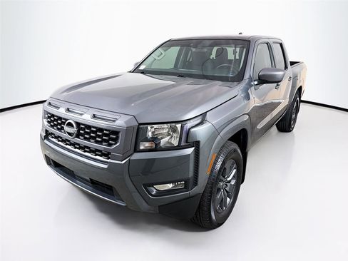 Used 2025 Nissan Frontier SV w/ SV Convenience Package image 3