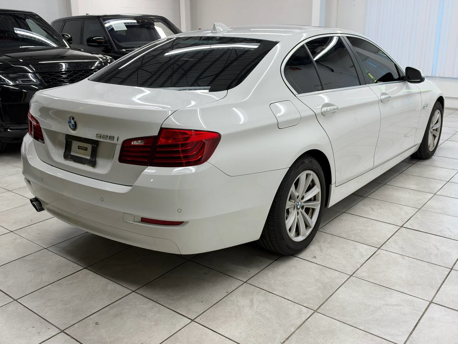 Used 2015 BMW 528i Sedan RWD image 9