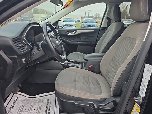 Used 2021 Ford Escape SE w/ Cold Weather Package image 14