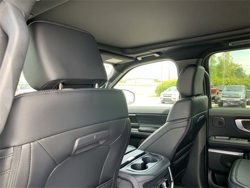 New 2025 Ford Expedition Max Platinum w/ Stealth Performance Package image 18