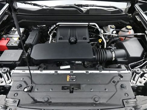 Used 2023 Chevrolet Colorado ZR2 w/ ZR2 Convenience Package III image 22