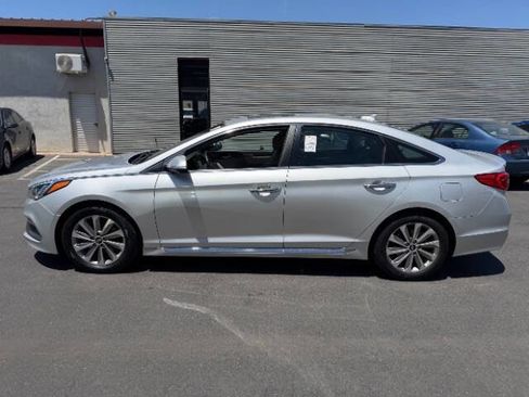 Used 2016 Hyundai Sonata Sport w/ Option Group 1V FWD image 6