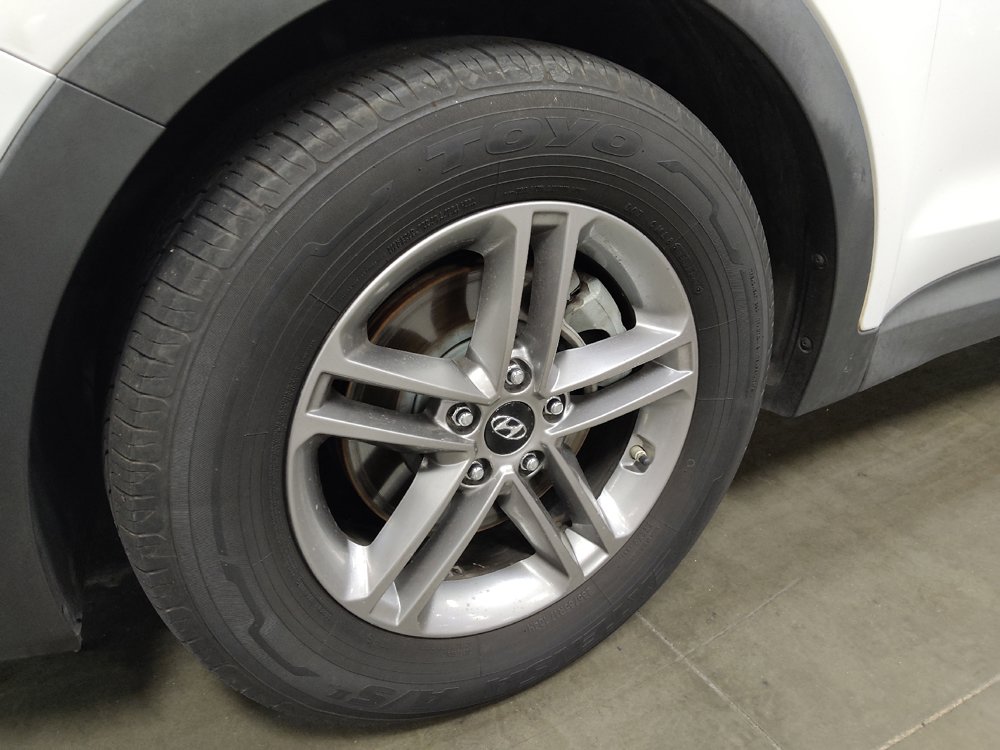 Used 2017 Hyundai Santa Fe Sport AWD/4WD image 31