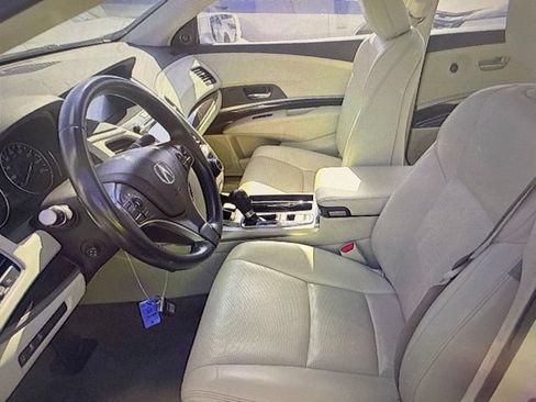 Used 2017 Acura RLX w/ Technology Package FWD image 5