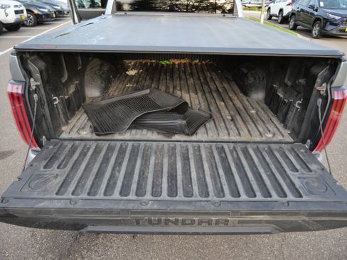 Certified 2022 Toyota Tundra Limited AWD/4WD image 18