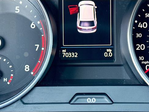 Used 2020 Volkswagen Tiguan SE R-Line image 41