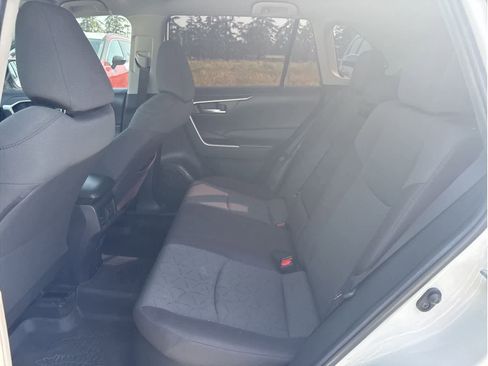 Used 2023 Toyota RAV4 Hybrid Woodland image 5