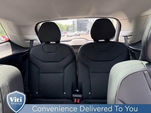 New 2025 Volvo EX90 Plus image 16