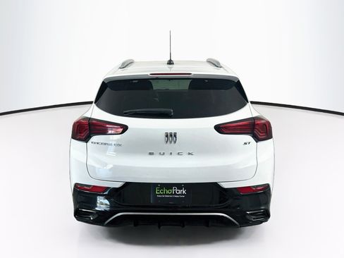 Used 2024 Buick Encore GX Sport Touring FWD image 7
