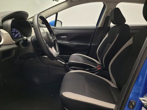Used 2021 Nissan Versa SV FWD image 17