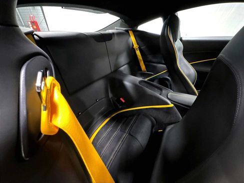 Used 2022 Ferrari Roma RWD image 30