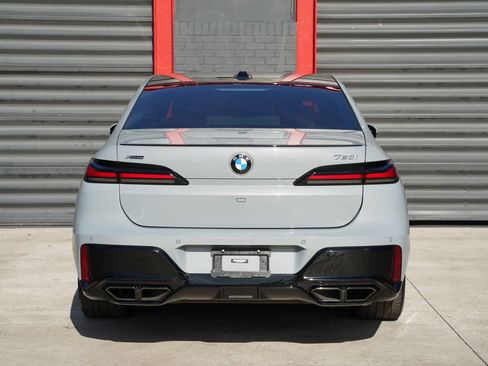 Used 2023 BMW 760i xDrive AWD/4WD image 13