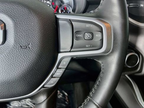 Used 2022 RAM 1500 Big Horn AWD/4WD image 17