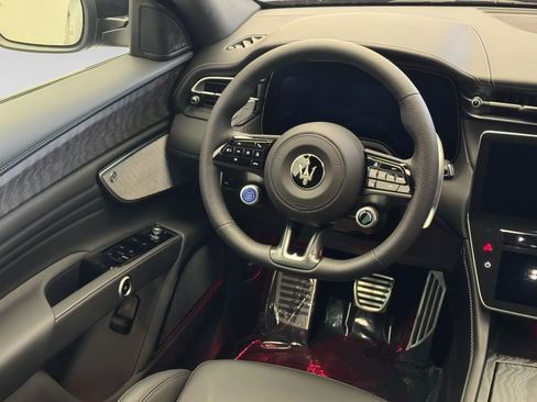 New 2025 Maserati Grecale Modena AWD/4WD image 16