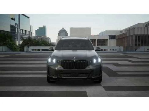 New 2026 BMW X5 sDrive40i w/ M Sport Package RWD image 3