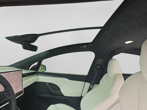 Used 2024 Tesla Model X Plaid AWD/4WD image 16