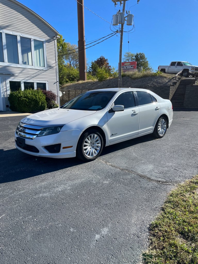 Used 2010 Ford Fusion Hybrid FWD image 1