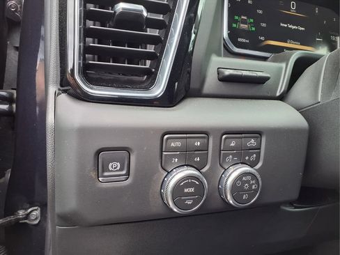 Used 2026 GMC Sierra 1500 Denali w/ Denali Reserve Package AWD/4WD image 12