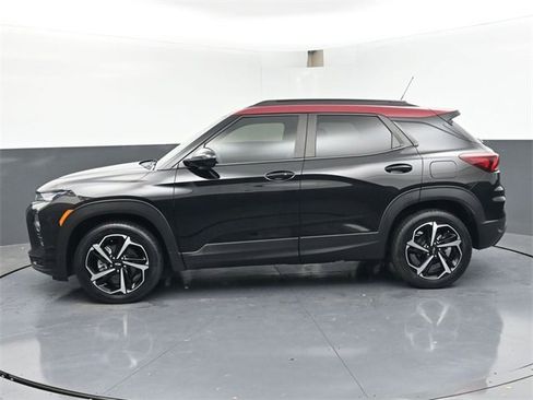 Used 2021 Chevrolet TrailBlazer RS w/ Technology Package image 4
