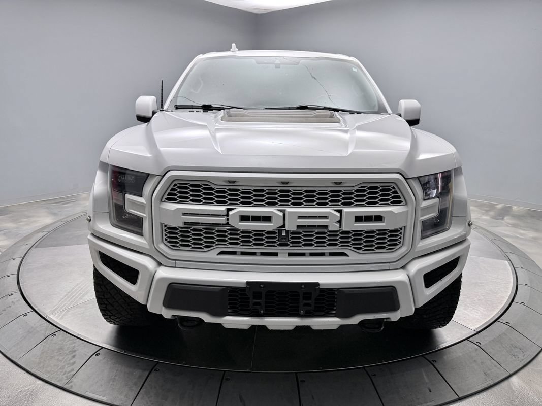 Used 2019 Ford F150 Raptor w/ Equipment Group 802A Luxury AWD/4WD image 2