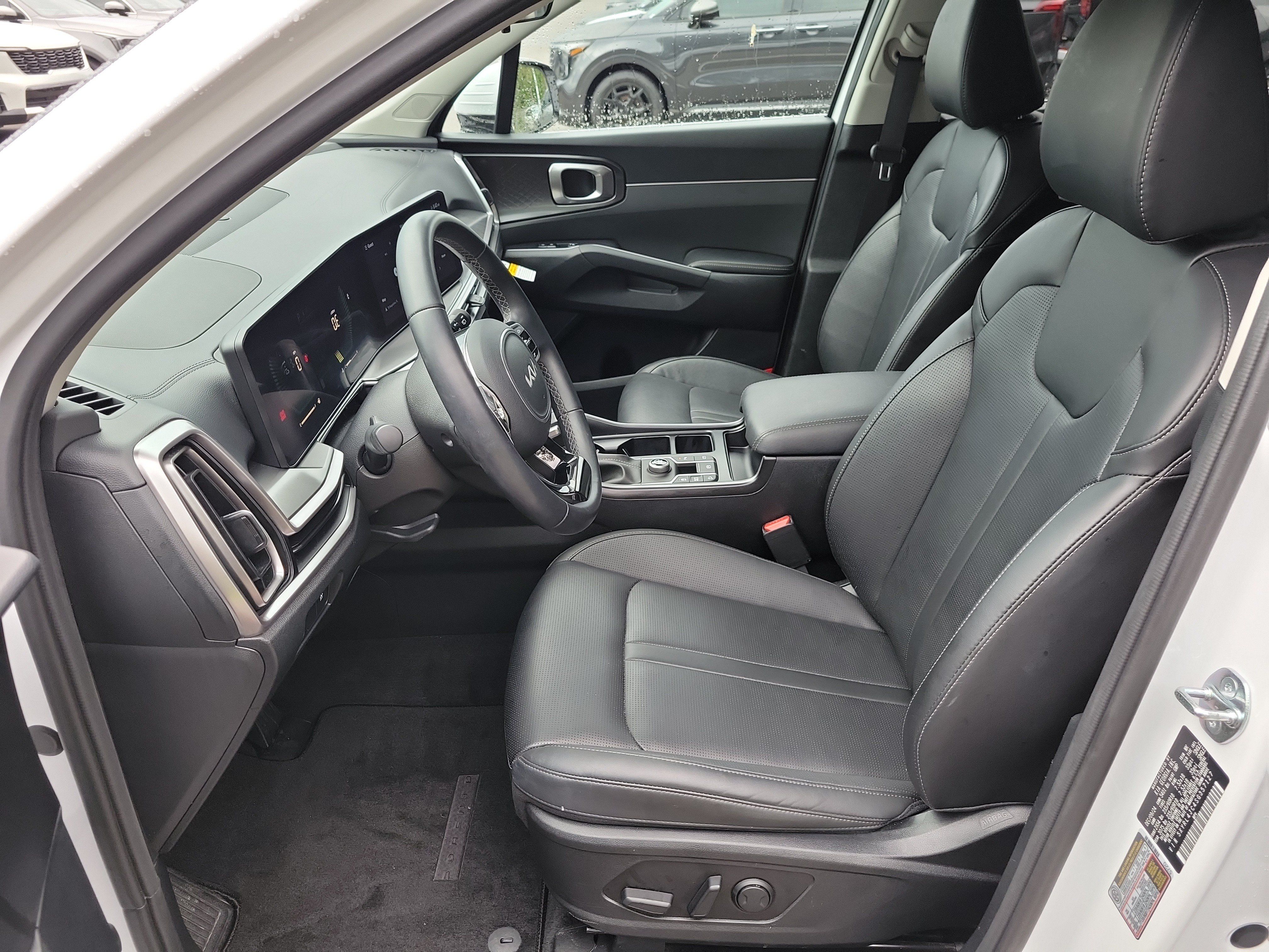 Certified 2025 Kia Sorento S w/ Panoramic Sunroof Package FWD image 20