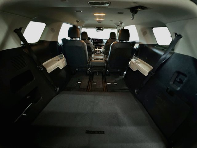Certified 2023 Kia Carnival EX FWD image 30