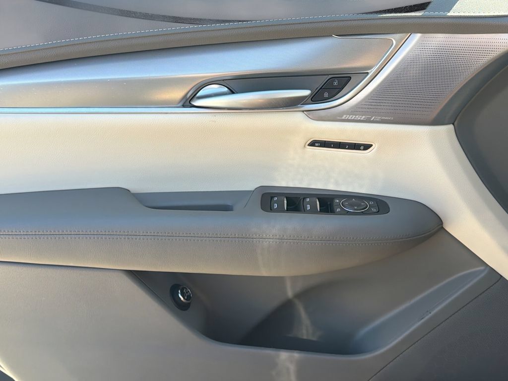 Used 2024 Cadillac XT5 Premium Luxury FWD image 29