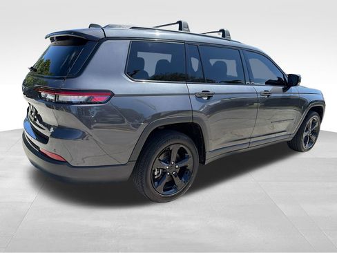 Used 2023 Jeep Grand Cherokee L Laredo AWD/4WD image 8