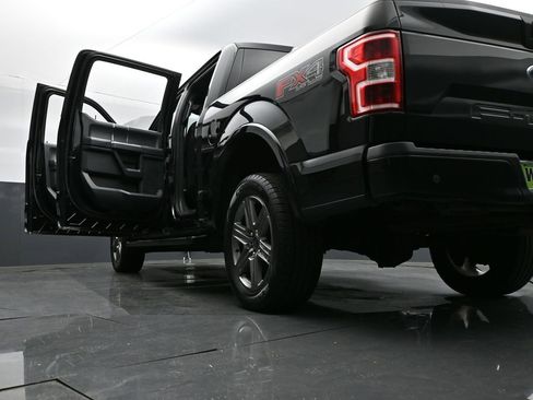 Used 2020 Ford F150 XLT w/ Equipment Group 302A Luxury AWD/4WD image 38