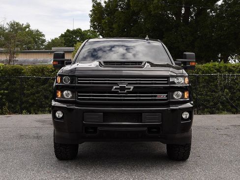Used 2018 Chevrolet Silverado 2500 LTZ w/ Duramax Plus Package AWD/4WD image 4