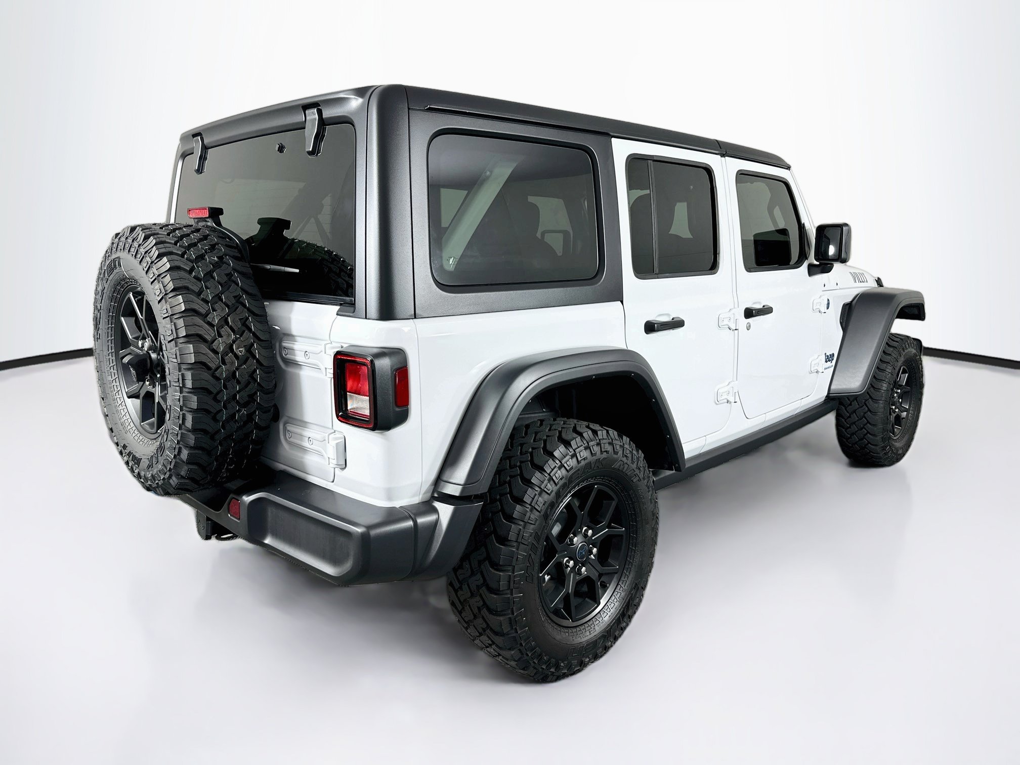 Used 2024 Jeep Wrangler Unlimited AWD/4WD image 9