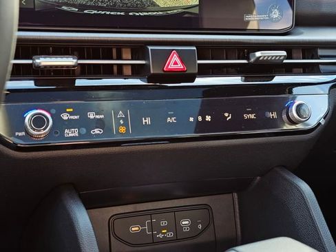 New 2026 Kia Sportage X-Line w/ X-Line Premium Package image 23