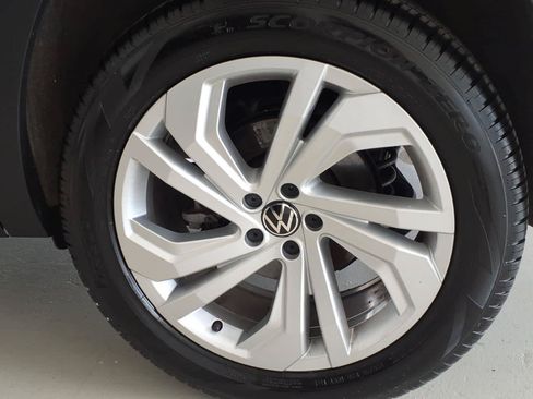 Used 2023 Volkswagen Atlas SE w/ Panoramic Sunroof Package AWD/4WD image 7