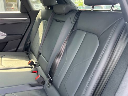 Used 2023 Audi Q3 2.0T Premium Plus w/ Premium Plus Package AWD/4WD image 17