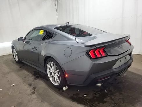 Used 2025 Ford Mustang GT Premium RWD image 2
