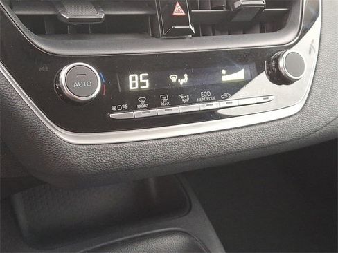 Used 2024 Toyota Corolla LE image 15