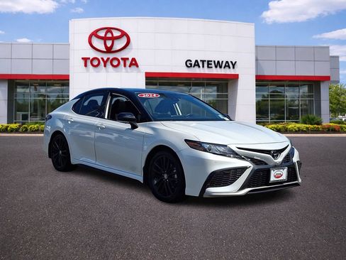 Used 2024 Toyota Camry XSE w/ Navigation Package FWD image 3