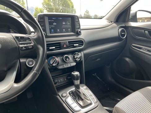 Certified 2021 Hyundai Kona SEL Plus AWD/4WD image 36