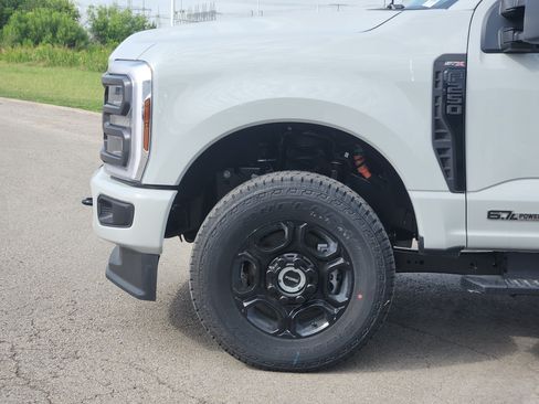 New 2026 Ford F250 XL w/ STX Appearance Package AWD/4WD image 6