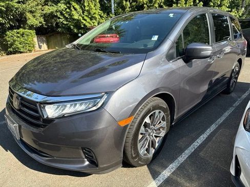 Used 2023 Honda Odyssey EX-L image 2