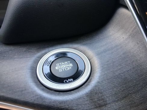 Certified 2023 Jeep Grand Cherokee L Limited AWD/4WD image 24