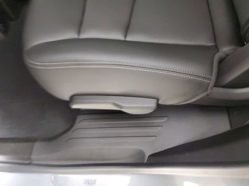 Used 2024 Cadillac XT6 Premium Luxury w/ LPO, Floor Liner Package AWD/4WD image 15