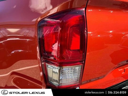 Used 2016 Toyota Tacoma TRD Sport w/ Towing Package image 13