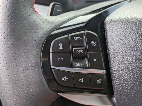 Used 2025 Ford Explorer ST RWD image 18
