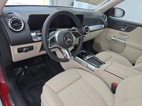 New 2026 Mercedes-Benz GLB 250 image 17