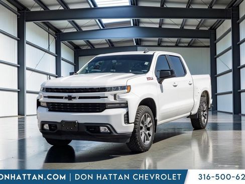 Used 2022 Chevrolet Silverado 1500 RST w/ LPO, Blackout Package AWD/4WD image 19