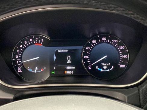 Used 2017 Lincoln MKX Select w/ Select Plus Package image 17