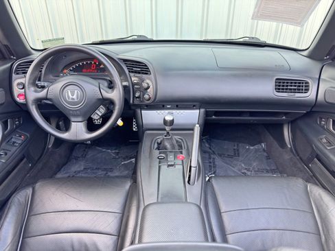 Used 2006 Honda S2000 image 10